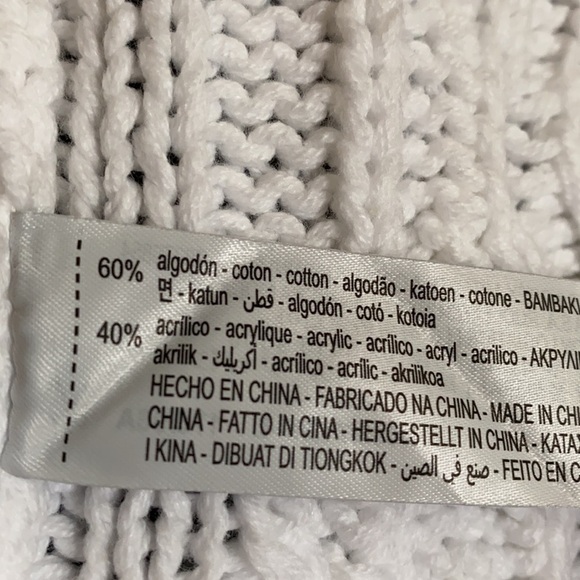 NWT. Bershka White Oversize Cable-Knit Vest. Size M-L. - Picture 8 of 9